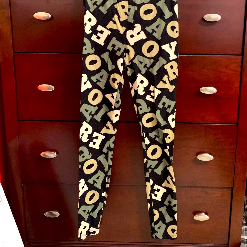 Forever 21 leggings Size Small